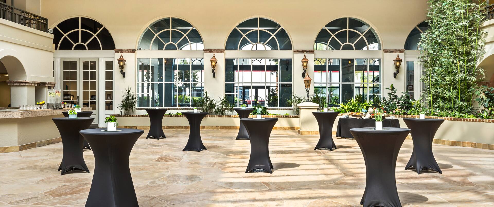 Granada Courtyard, reception tables