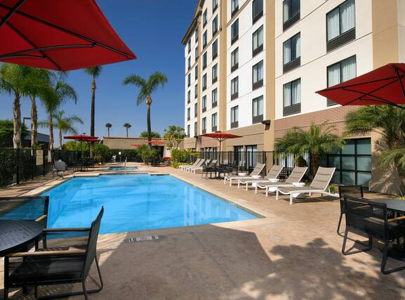 Hampton Inn and Suites Anaheim/Garden Grove - Image1