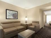 King Suite Lounge Area