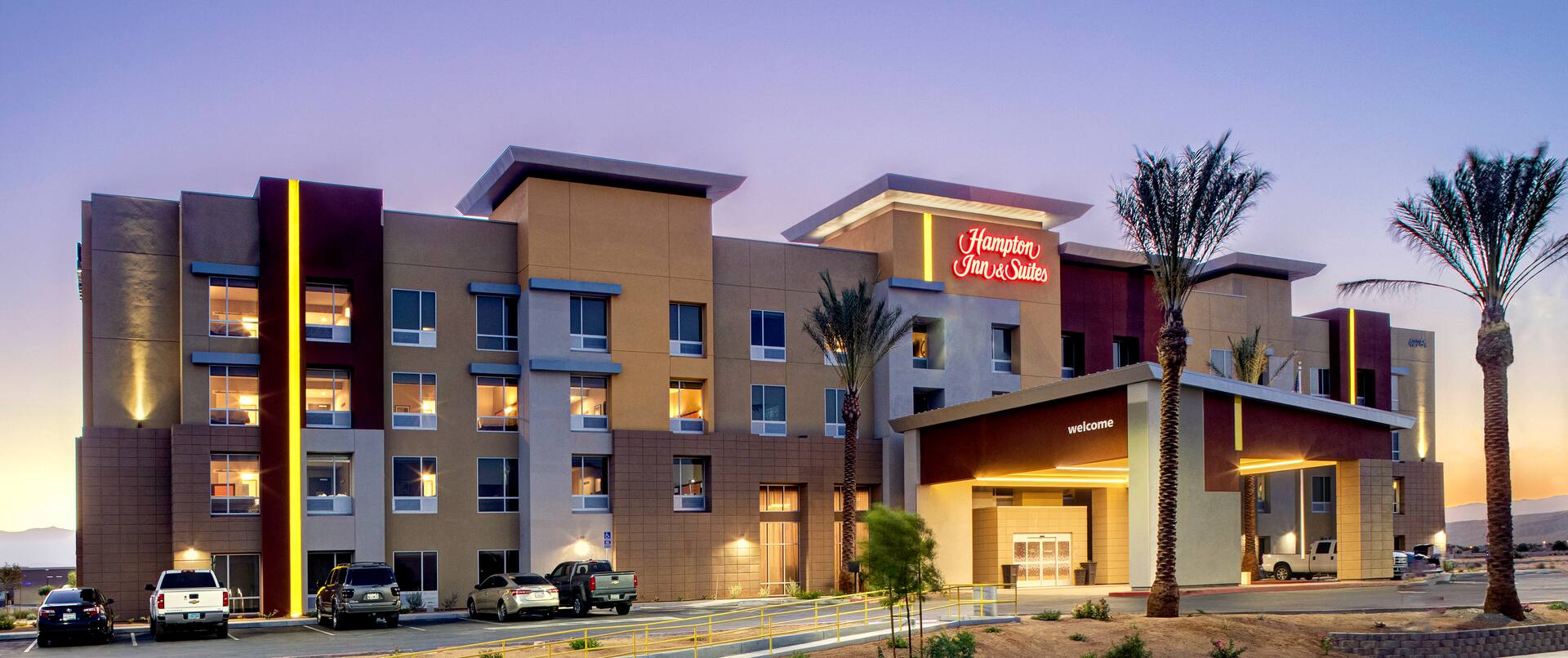 Hampton Inn and Suites Hotel Exterior in the Evening
