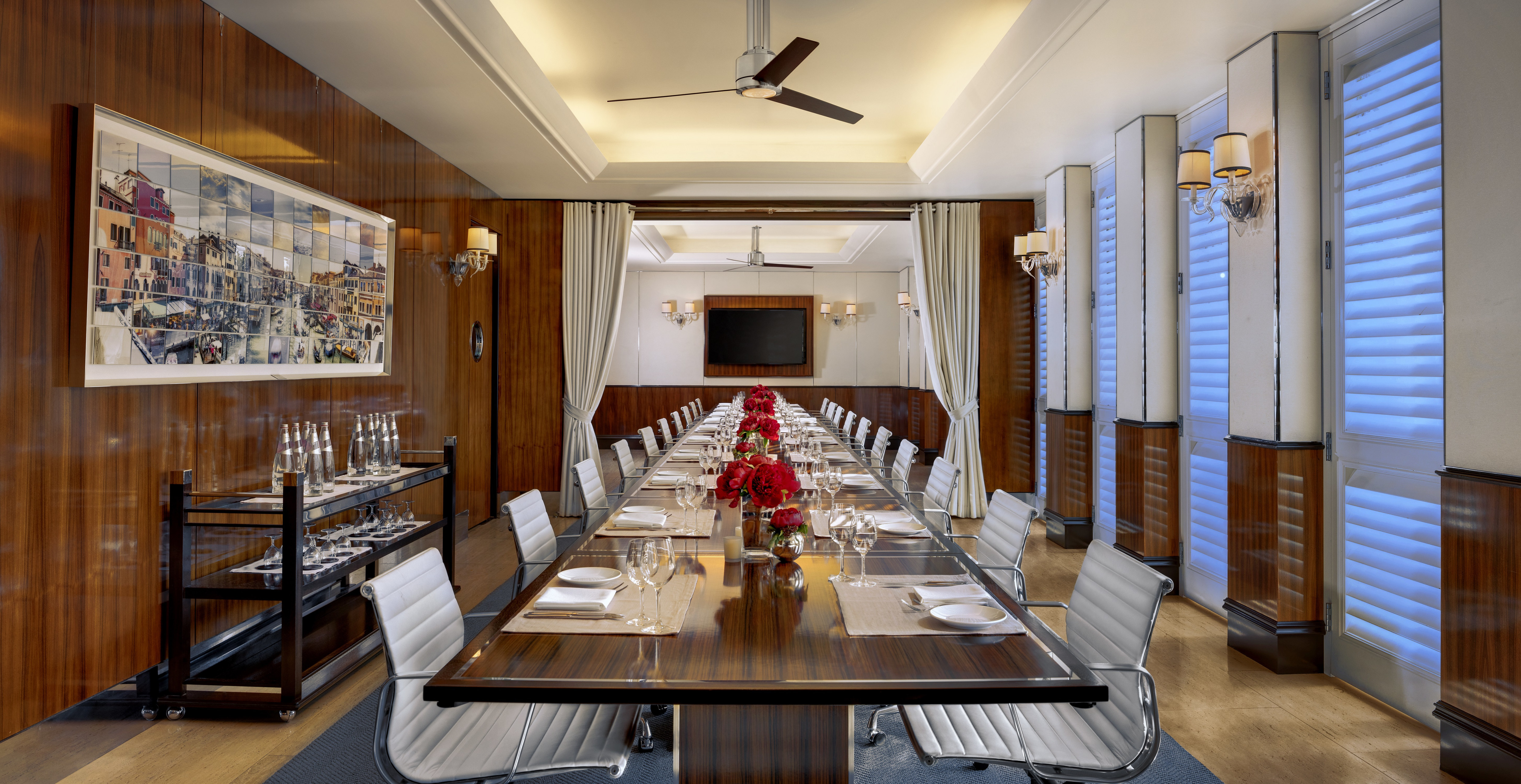 rialto private dining room with long table