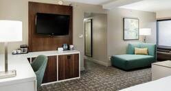 Larger King Guestroom Alcove Area