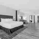 Accessible King Guestroom