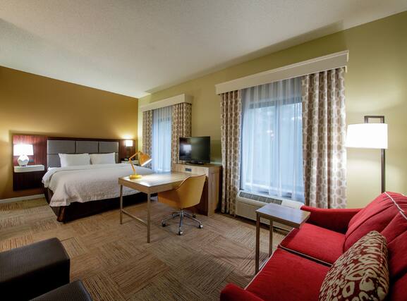 Hampton Inn and Suites Lafayette - Image3