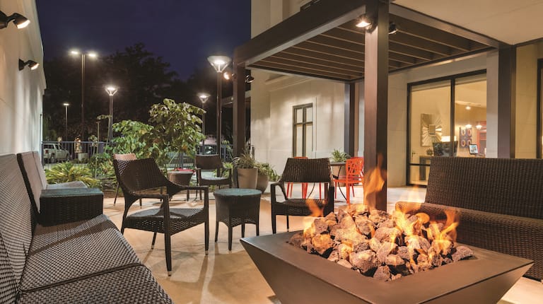 Outdoor Lounge with Fire Pit