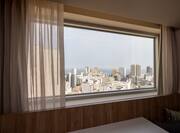 Guestroom With City View