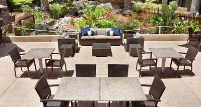 Outdoor Patio and Lounge Area