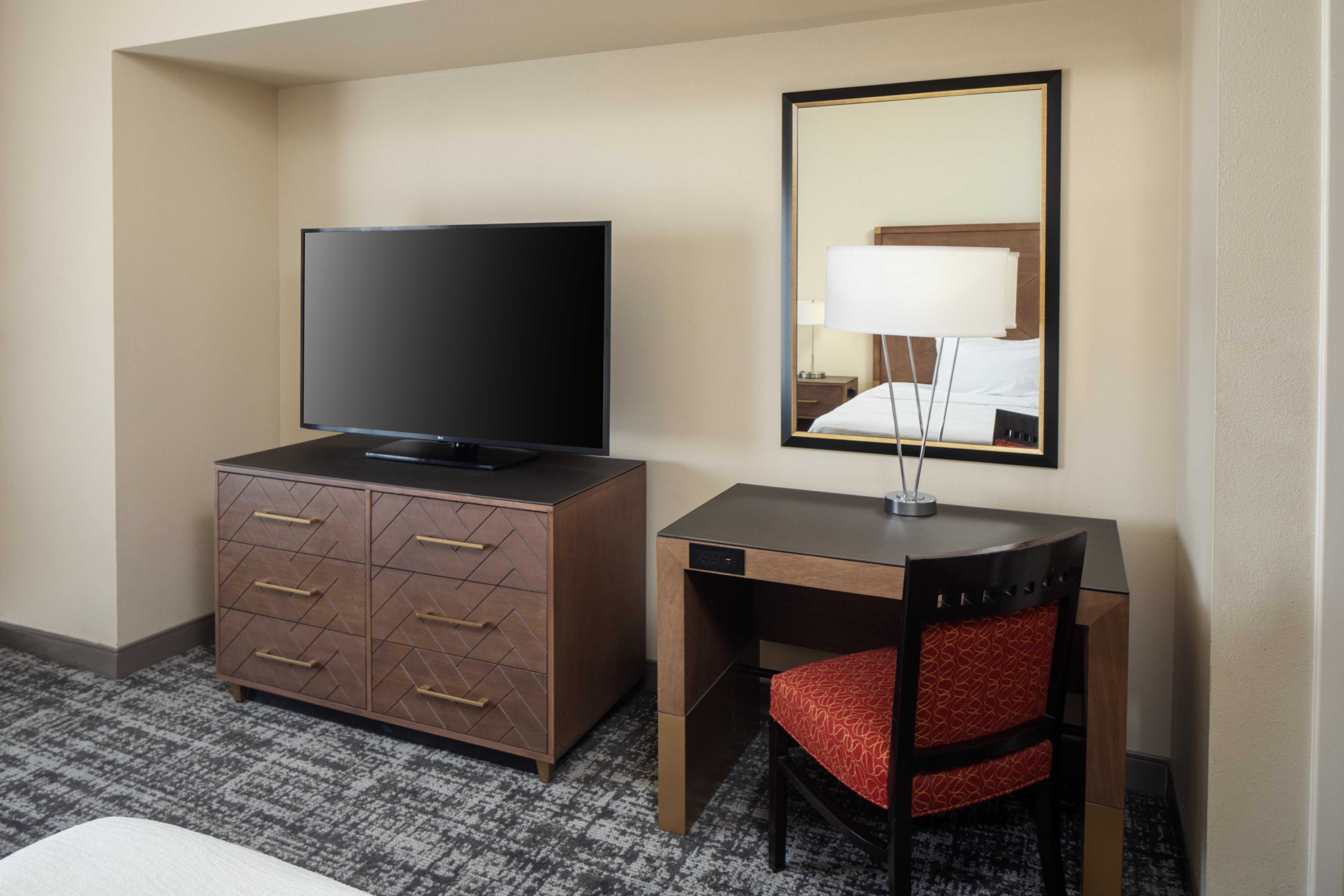 Suite Work Desk and TV