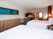 Suite With Double Queen Beds