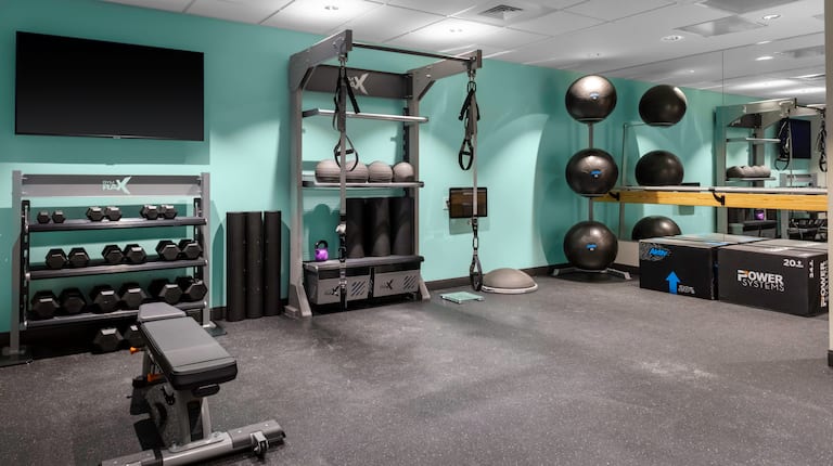 On-Site Fitness Center, Free Weights