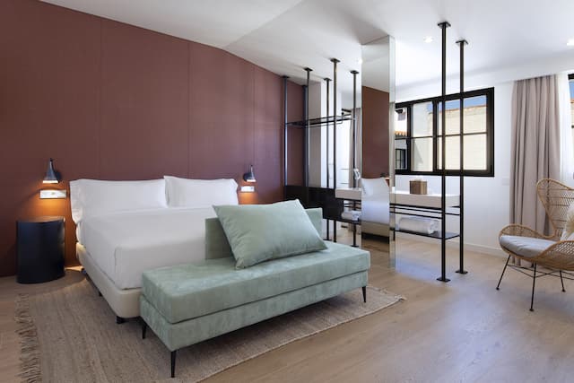 Overview of King Superior Room with Large Windows