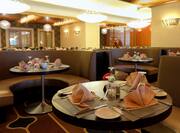 Al Qandeel Restaurant Table Setting
