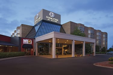 DoubleTree by Hilton Hotel Exterior