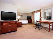 King Suite And Work Desk