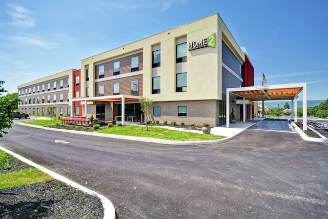 Exterior Of Home2 Suites by Hilton Mechanicsburg, PA