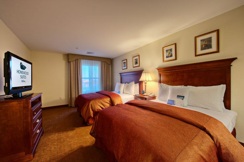 Two Queen Beds, Accessible Suite