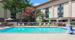 Hampton Inn Memphis-Walnut Grove/Baptist Hospital East Hotel, TN - Outdoor Pool Area