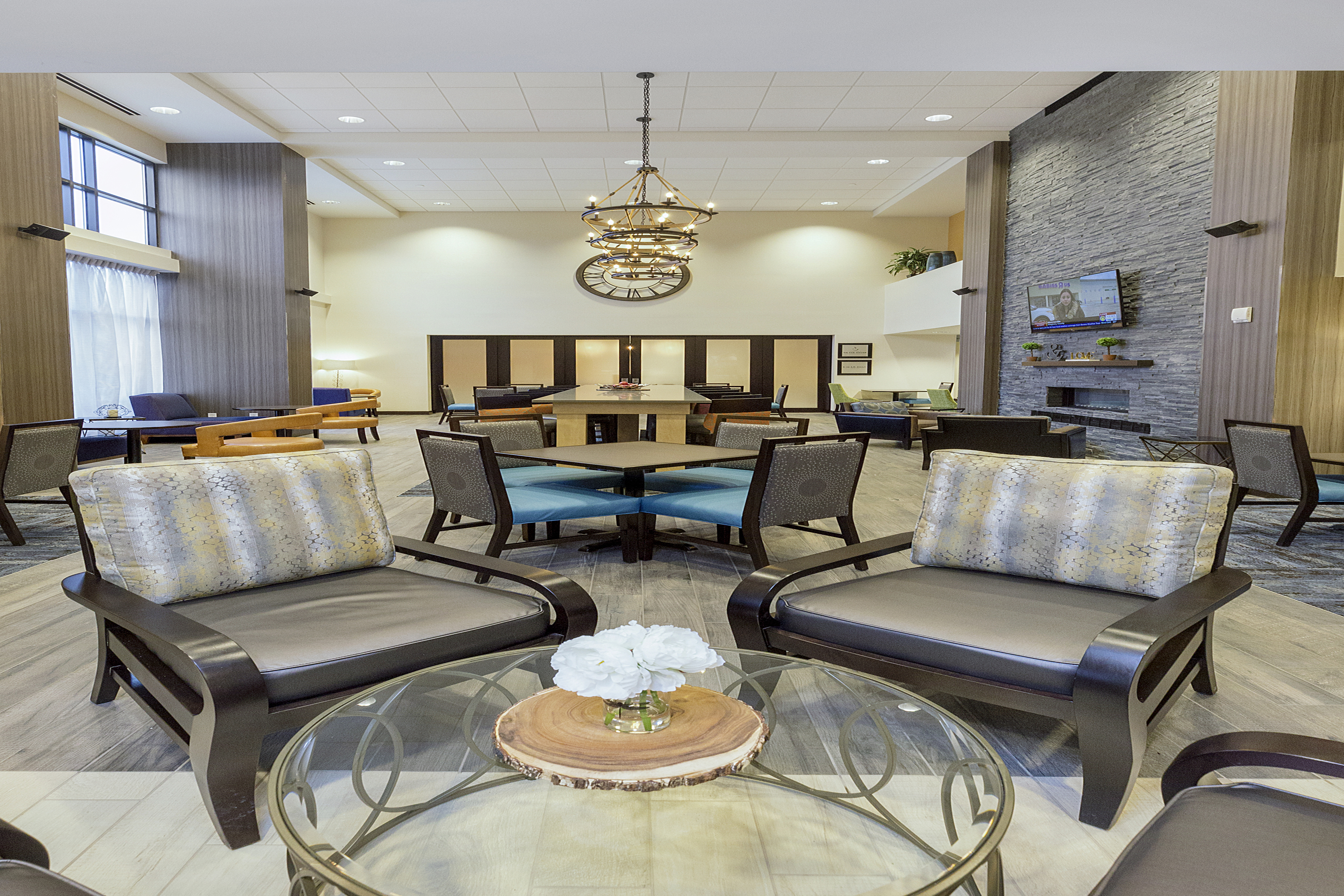 Lobby Seating Area with Chairs and Tables