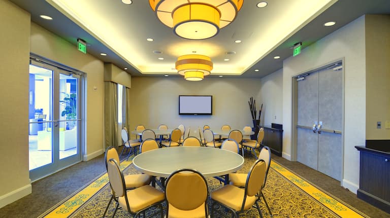 Egret Meeting Room