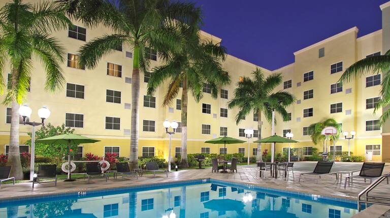 Homewood Suites By Hilton Miami Airport West Hotel
