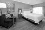 Hampton Inn and Suites Kansas City-Country Club Plaza - Image3