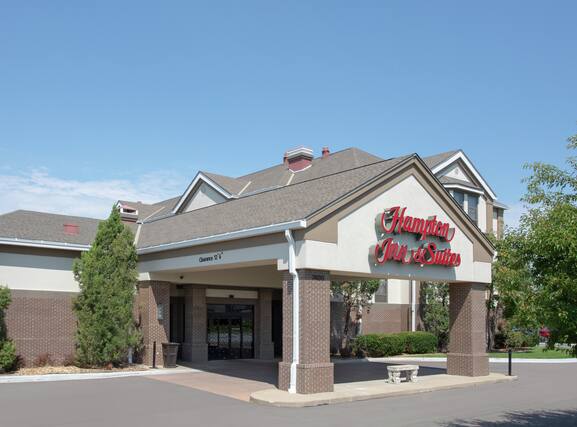 Hampton Inn and Suites Kansas City-Merriam - Image1