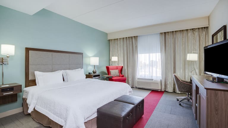 Chambre avec très grand lit