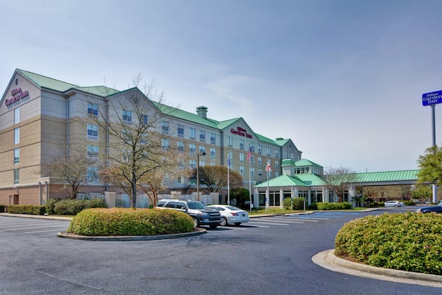 Hotel Exterior And Entrance