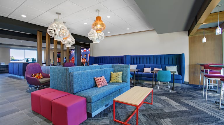 lobby waiting area with seating