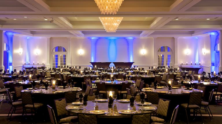 MN Valley Ballroom, Banquet Style