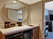 Suite Wet Bar with Room Technology
