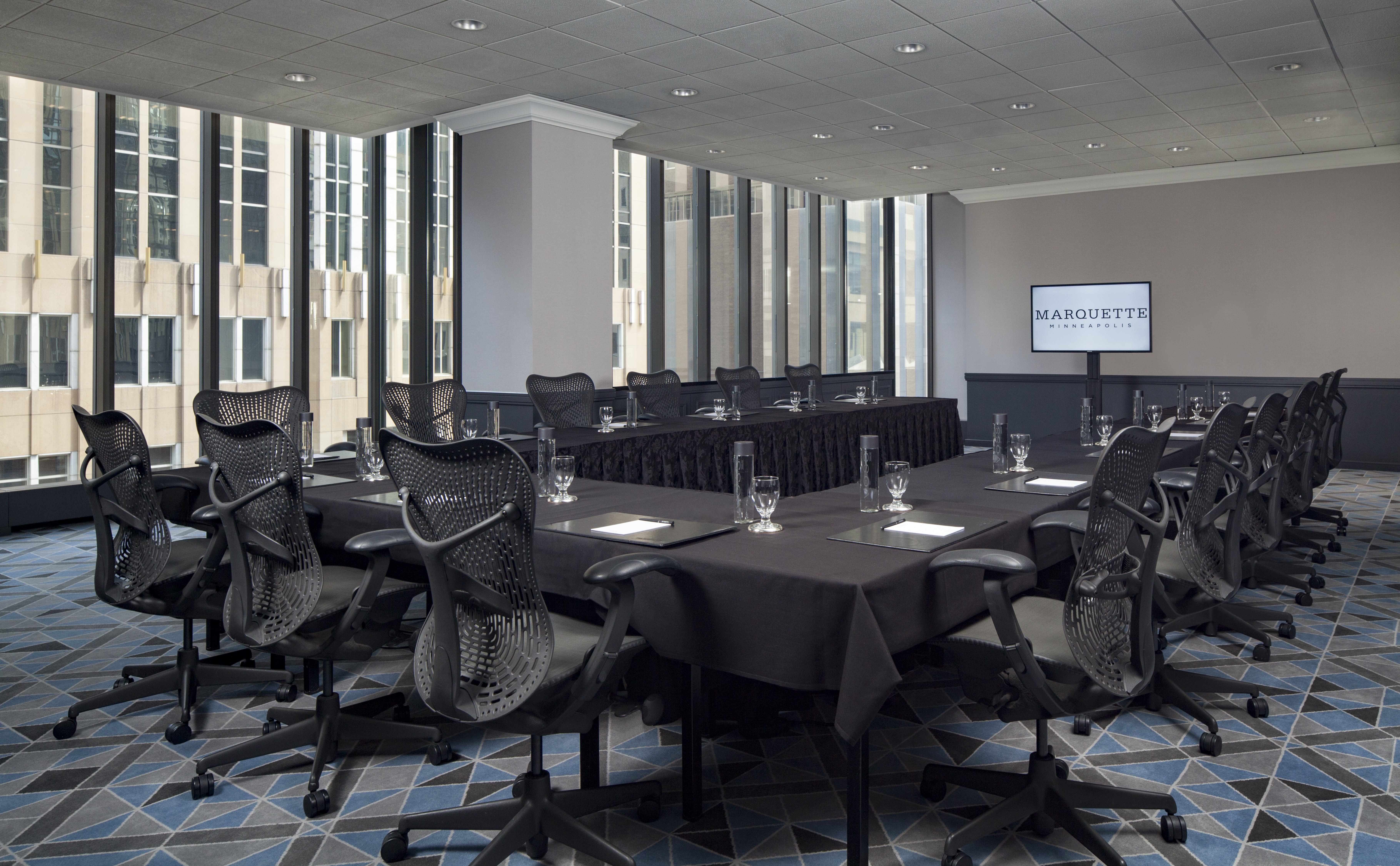 The Marquette Hotel, Curio Collection by Hilton, MN - Red River Meeting Room