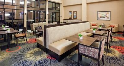Homewood Suites by Hilton Minneapolis- St. Louis Park at West End Hotel, MN - Lodge Gathering Area