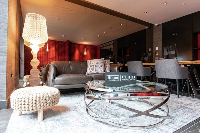 Hall avec coin détente confortable