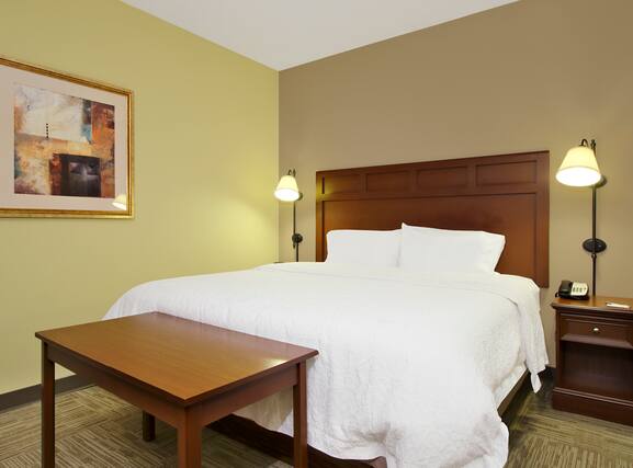 Hampton Inn and Suites Madisonville - Image3