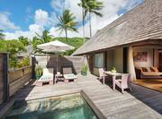 Garden Bungalow with Pool Patio