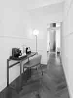 Meja Kerja Suite dan Fasilitas