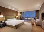 King Bedroom With View