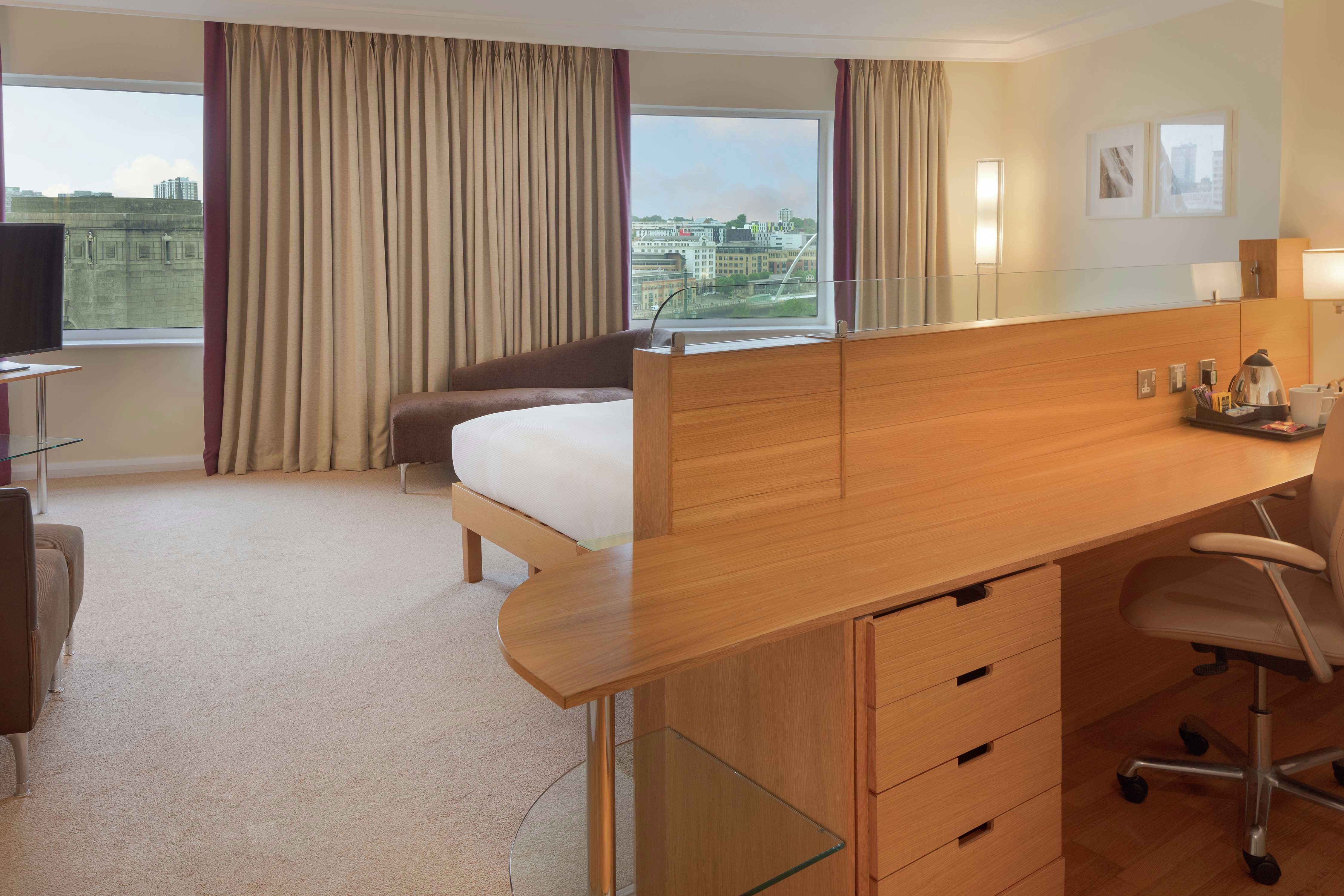 King Executive Room Plus with large work space
