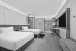 2 Double Beds Studio Hollywood Suite