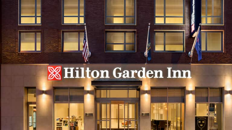 Hilton Garden Inn New York Times Square South On W 37th St