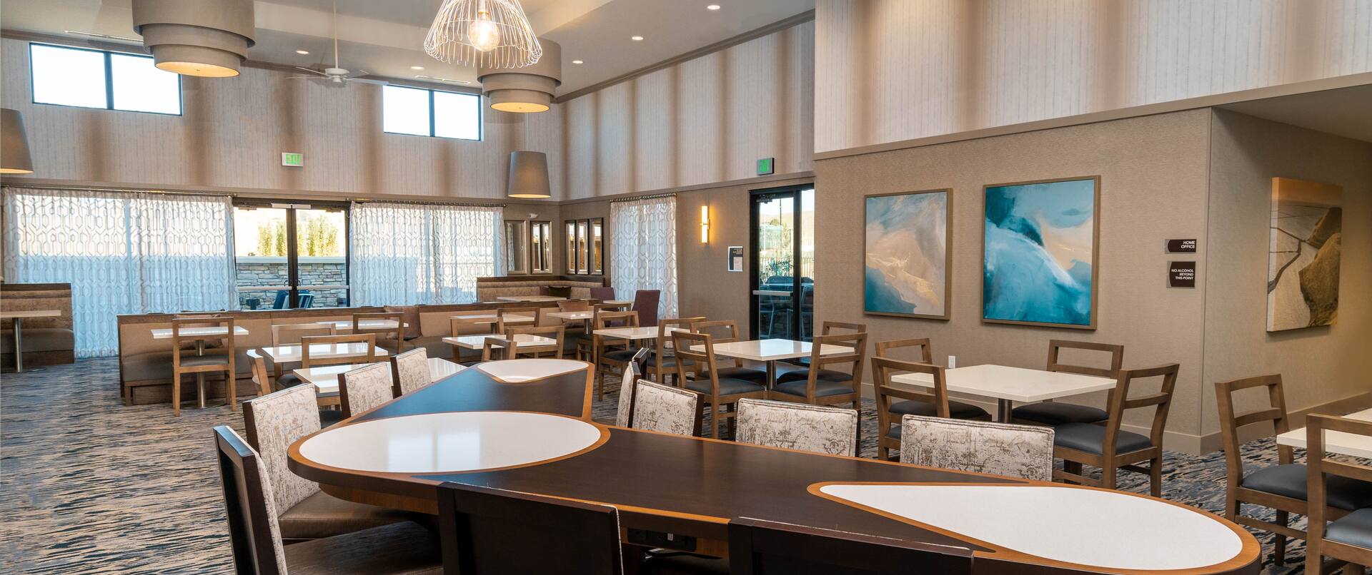 Dining Area in Lobby