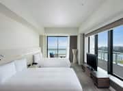 Twin Beds Deluxe Suite Ocean View, Balcony