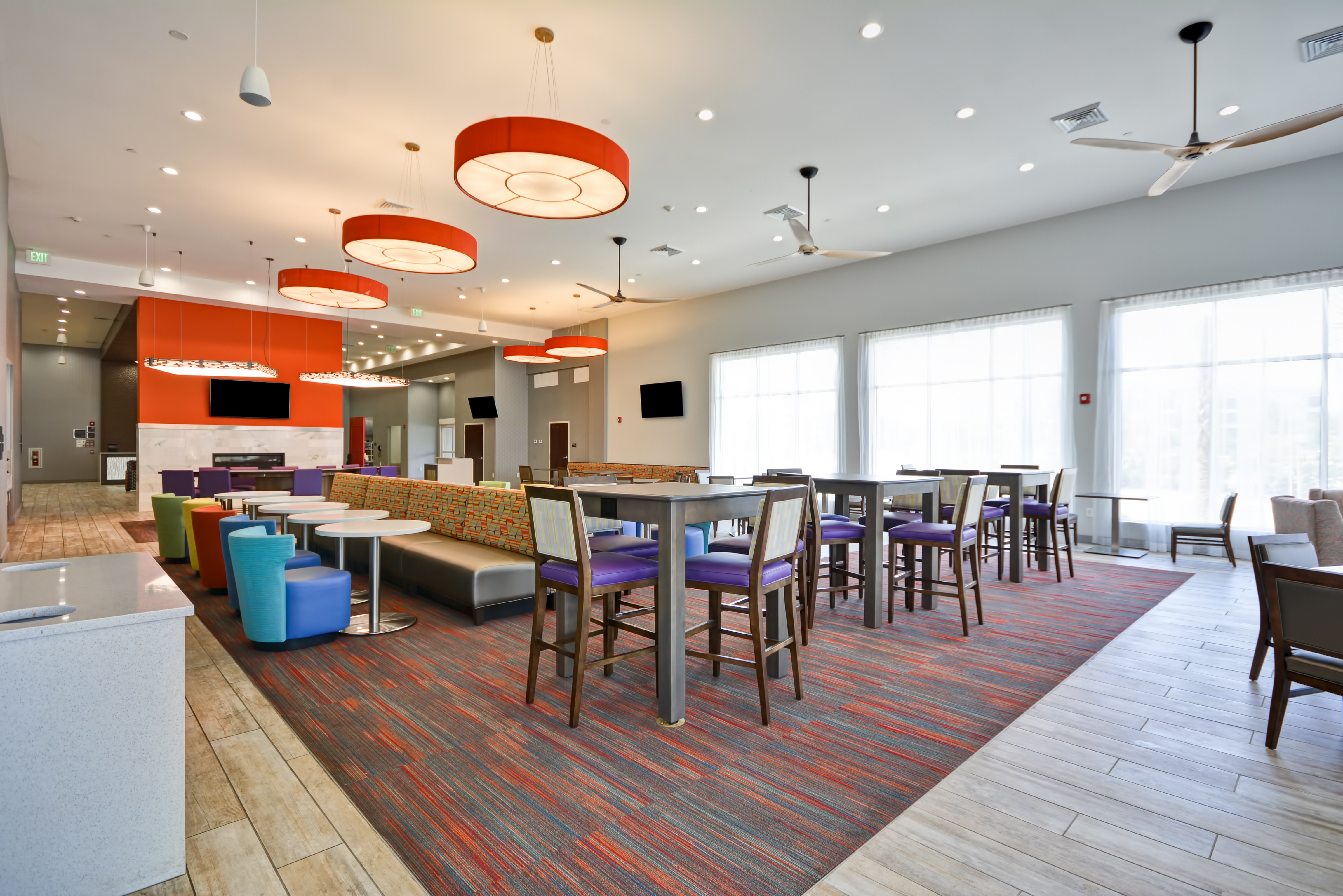 Homewood Suites by Hilton Orlando Theme Parks - Dining Room Area Seating