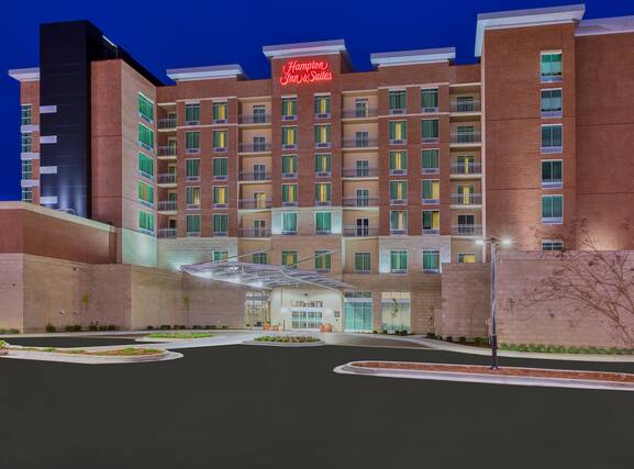 Hampton Inn and Suites Downtown Owensboro/Waterfront - Image1