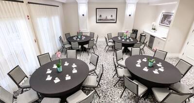 The Gurwood Meeting Room Setup with Round Tables