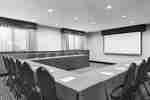 欢朋波特兰/克拉克马斯酒店，俄勒冈州 - 会议室的U形桌