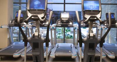 Fitness area with cardio machines