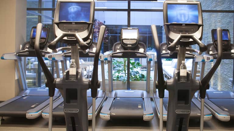 Fitness area with cardio machines