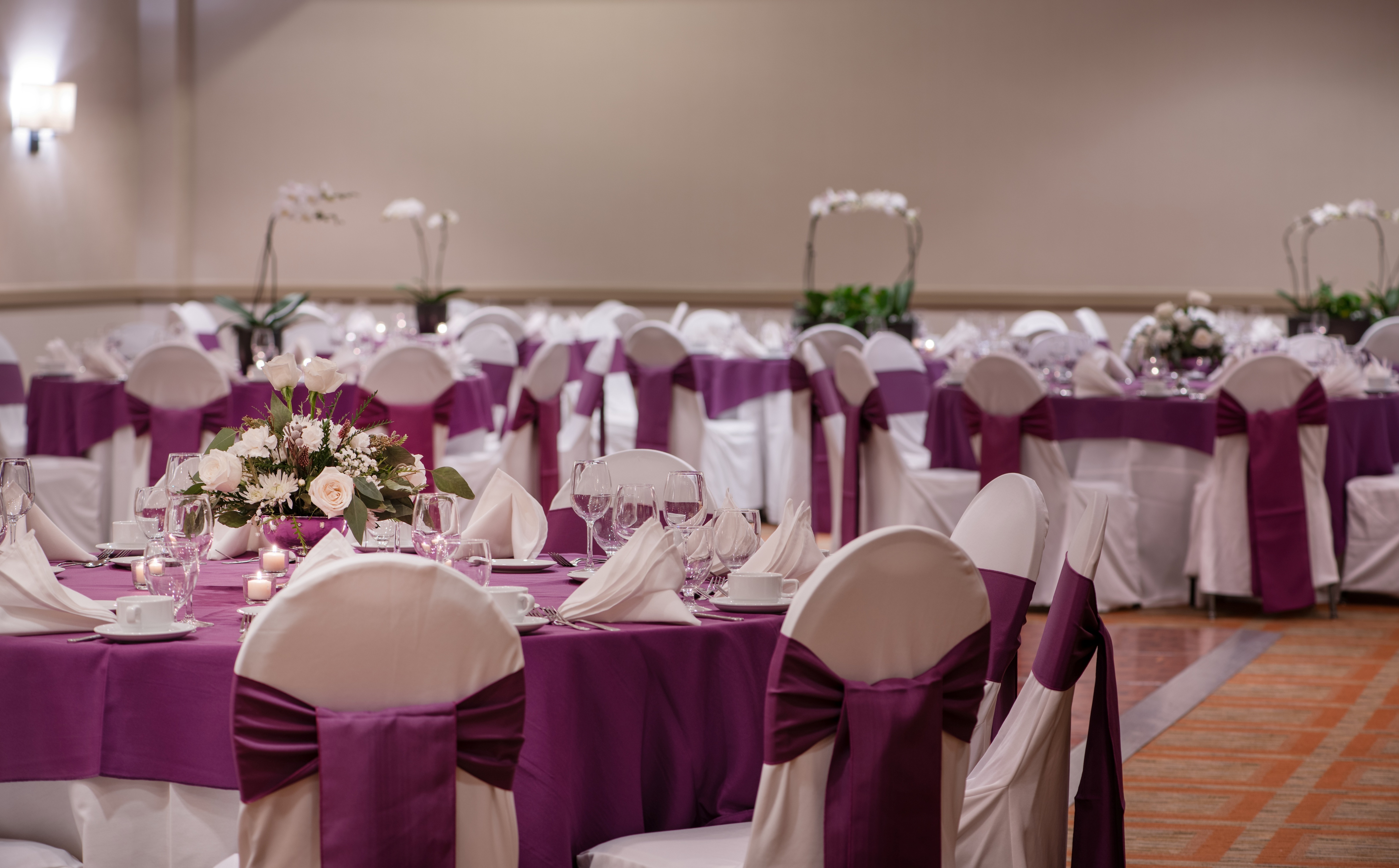 With more than 8,000 sq ft, we can accommodate all social events including weddings and parties.